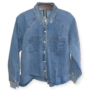 Universal Thread Denim Shacket XXL Plus Size Snap Button Stretch Medium Wash NWT
